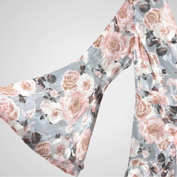 Fransesca’s Mi Ami Dress Size Medium Pink & Gray Floral Fit & Flare Coquette - Picture 5 of 8
